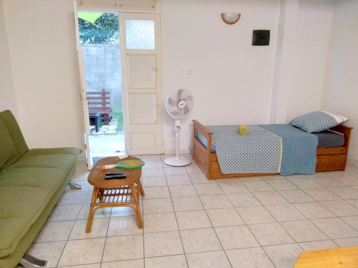 F2 Rez De Jardin Carbet Lägenhet Le Carbet Exteriör bild